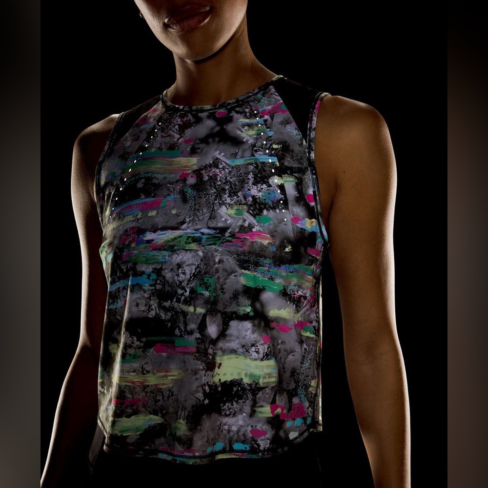 Lululemon Sculpt Cropped Tank Top in Paint Drift Multi Size 6 - Picture 5 of 10